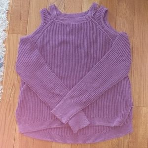 Hollister cold shoulder sweater (m)